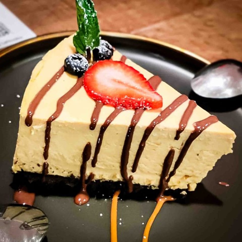 Indulge in Decadent Cheesecake Delights